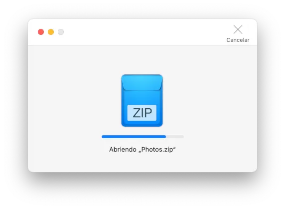 Archiver abriendo un fichero 'ZIP' comprimido que contiene distintas fotos.

